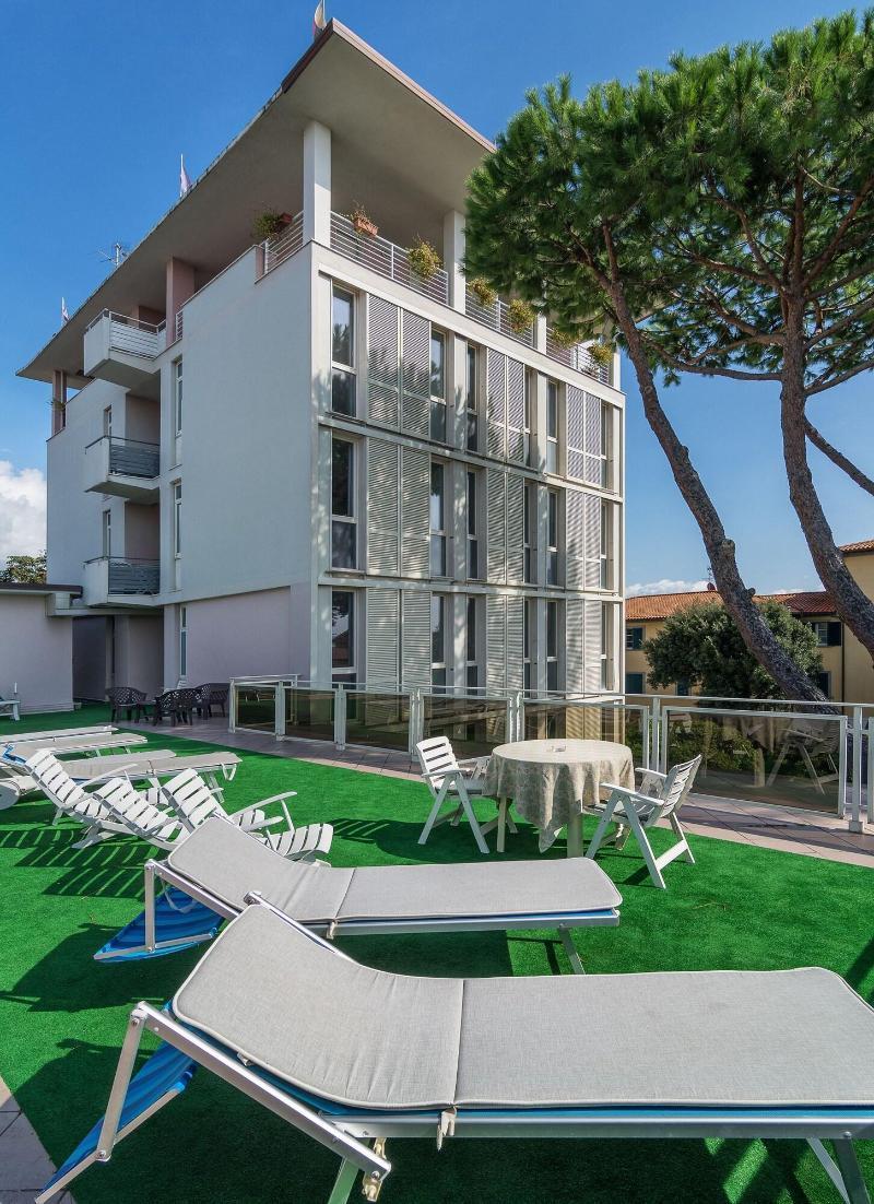 Hotel Il Caravaggio Marina di Pietrasanta Exteriör bild