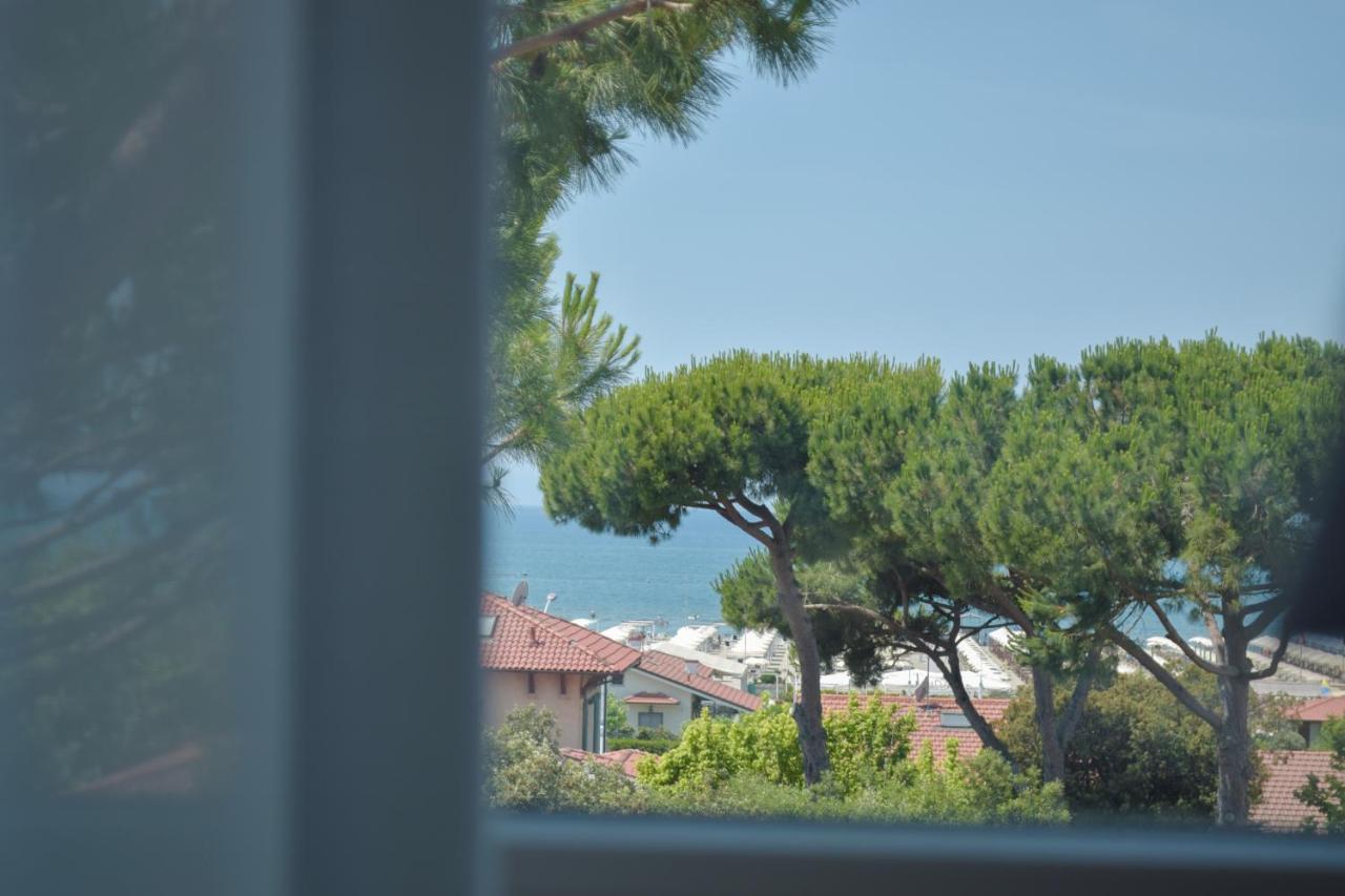 Hotel Il Caravaggio Marina di Pietrasanta Exteriör bild