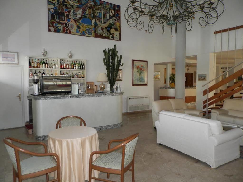Hotel Il Caravaggio Marina di Pietrasanta Exteriör bild