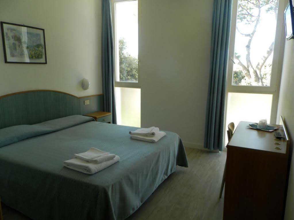 Hotel Il Caravaggio Marina di Pietrasanta Exteriör bild