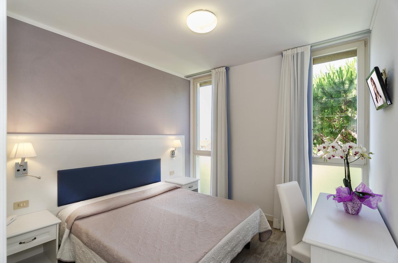 Hotel Il Caravaggio Marina di Pietrasanta Exteriör bild