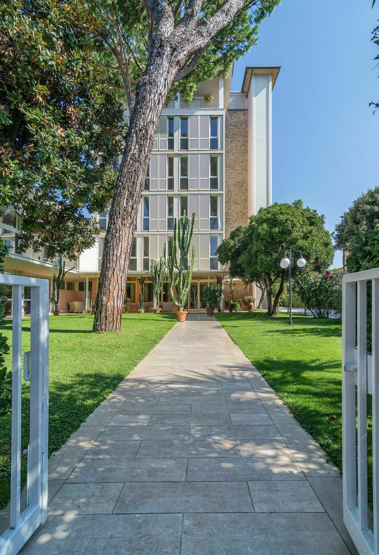 Hotel Il Caravaggio Marina di Pietrasanta Exteriör bild